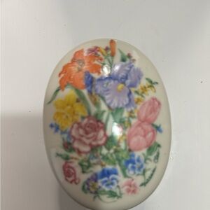 LENOX The Flower Blossom Oval Music/Trinket Box Floral Design Susan Clee Spring
